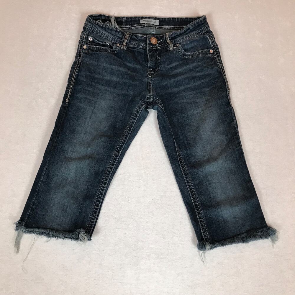 Daytrip Virgo Boot Cut Rhinestone Jeweled Dark Wash Cotton Jean Capri Shorts 26R